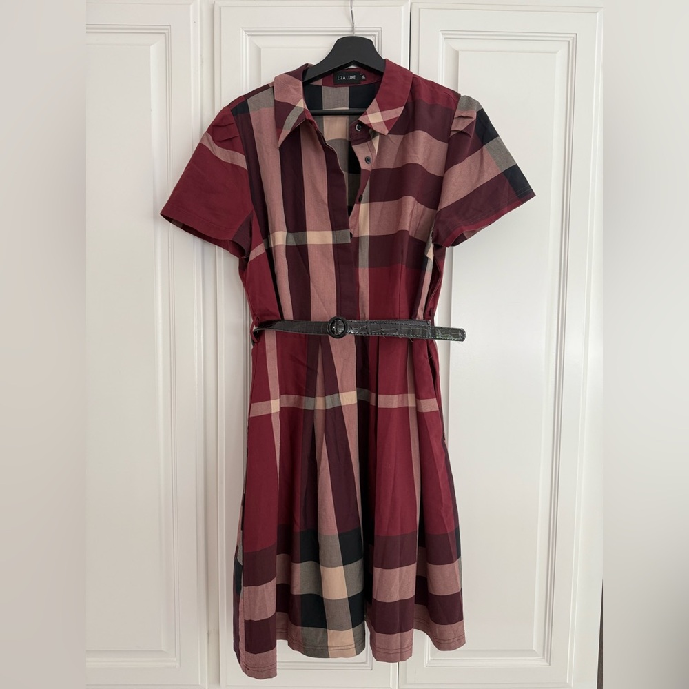 ModCloth Plaid Short Sleeve Dress